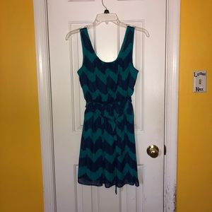Navy and teal chevron dress, short.